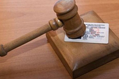 Триста тысяч россиян попадают под лишение водительских прав за долги