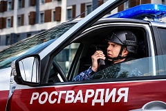 В центре Москвы росгвардейцы задержали гражданина, устроившего дебош в кафе